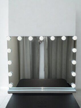 Impressions vanity Hollywood mirror $150